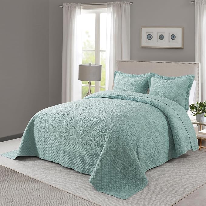 NEWLAKE Quilt Bedspread Set, Light Green Jacquard Embossed Floral Pattern Reversible Embroidered Microfiber Coverlet Sets, King Size