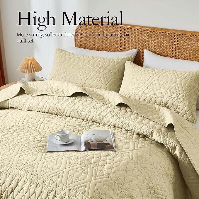 akkialla Twin Size Quilt Bedding Set,Butter Yellow Lightweight Microfiber Soft Bedspreads,Modern Style Geoetric Pattern Coverlet Set for All Seasons,2 Piece(1 Quilt,1Pillow Sham)