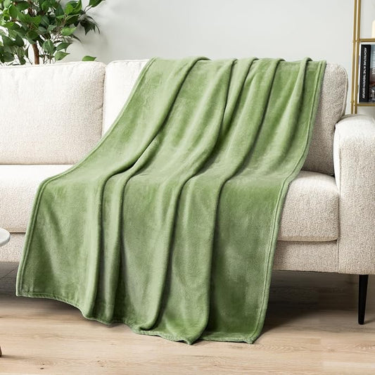 PAVILIA Sage Green Fleece Throw Blanket for Couch, Light Olive Soft Fuzzy Flannel Throw for Sofa, Luxury Plush Microfiber Bed Blanket, Cozy Home Decorative Velvet Gift Blanket, 50x60
