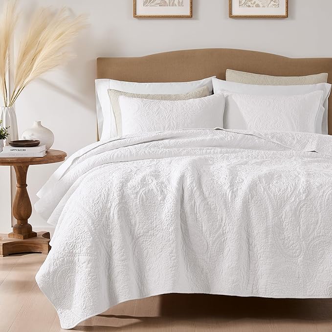 PALASSIO White Paisley 100% Cotton Quilt California Cal King Size Bedding Sets with 2 Pillow Shams, Oversized Boho Floral Farmhouse Vintage Soft Bedspread Shabby Chic Coverlet for All Season, 3 Pieces