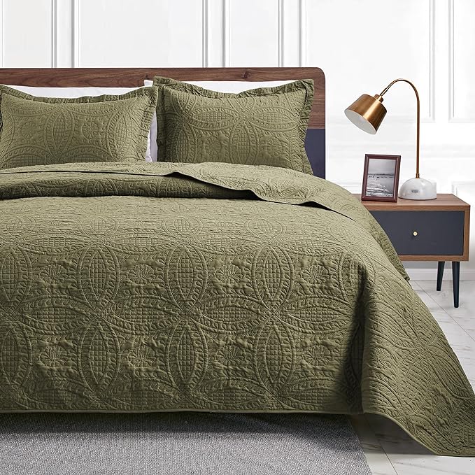 Love's cabin Quilts for Queen Bed Green Bedspreads Bedding Set - Summer Lightweight Bedspread Comforter - Coin Pattern Bedding Coverlet for All Season - 3 Pieces (1 Quilt, 2 Pillow Shams)