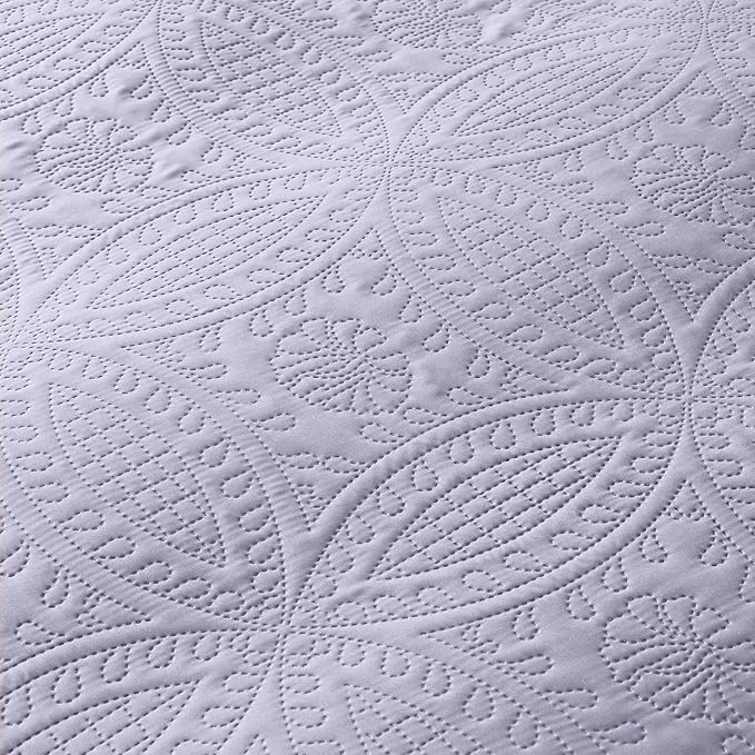 akkialla Lavender Full/Queen Quilt Set,Ultrasonic Lightweight Bedspread Coverlet for Modern Minimalist Bedroom,Soft Microfiber Coin Pattern Bedding,3-Piece (1 Quilt,2 Pillow Shams)