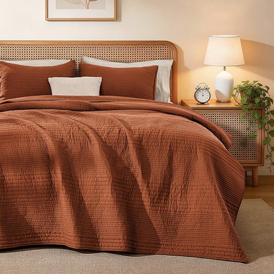 Love's cabin Queen Size Cotton Quilt Set, 100% Cotton Fabric Striped Textured Coverlet with Crinkled Look, Lightweight Quilted Bedspread for All Season, Includes 2 Pillow Shams, Umber
