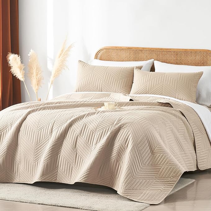 Davulos Twin Quilt Bedding Set,Beige Ultrasonic Quilt Set Reversible Microfiber Bedspread,Lightweight Soft Modern Geometric Coverlet Set for All Seasons(1 Quilt,1 Pillow Sham)