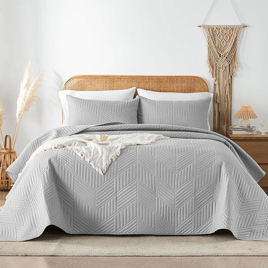 Davulos Twin Quilt Bedding Set,Light Grey Ultrasonic Quilt Set Reversible Microfiber Bedspread,Lightweight Soft Modern Geometric Coverlet Set for All Seasons(1 Quilt,1 Pillow Sham)