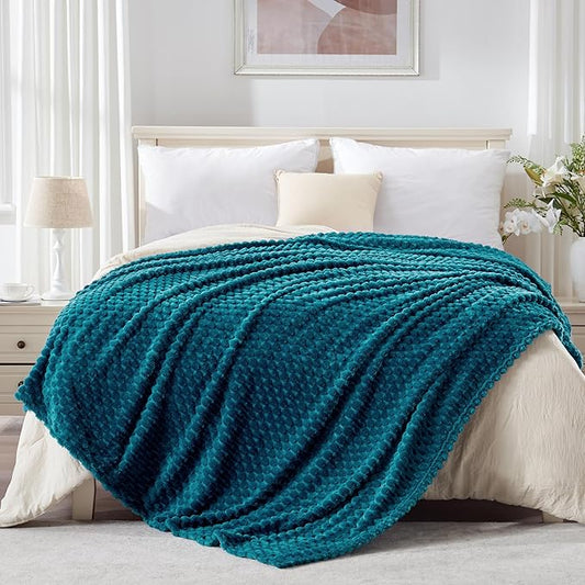EXQ Home Fleece Blanket Queen Size for Couch or Bed - 3D Imitation Turtle Shell Jacquard Decorative Blankets - Cozy Soft Lightweight Fuzzy Flannel Blanket Suitable for All Seasons(90"×90",Teal)