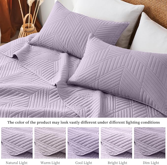 Davulos King/Cal King Quilt Set in Lavender, Soft Reversible Microfiber Bedspread for All-Season Use in Bedroom or Dorm, Lightweight Modern Geometric Coverlet (1 Quilt, 2 Pillow Shams)