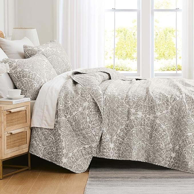 Southshore Fine Living, Inc. Beige Quilt Twin XL Dorm Bedding Set, Hotel Quality Boho Bed Spread for Vacation Homes, Twin XL Quilt Bedspread Set w/Pillow Sham, Lightweight Bedspread, Ashanti Bone