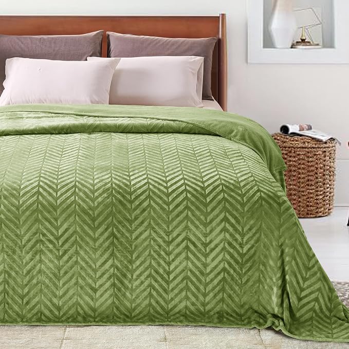 Whale Flotilla Flannel Fleece Bed Blanket Twin Size, Olive Green | Lightweight Breathable Soft Bedspread, Plush Fluffy Coverlet Chevron Design Decorative Blanket for All Season, 60x80 Inch