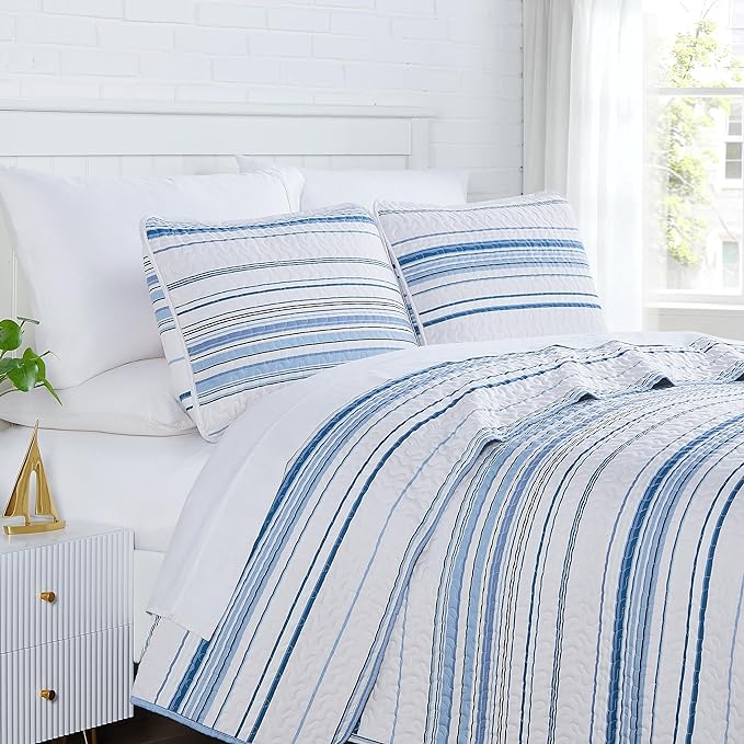 Southshore Fine Living, Inc. Twin XL Quilt Bedding Set, Dorm Bedding Essentials, Stain Resistant, Hotel Quality Striped Bedspread, Twin XL Coverlet Set w/Quilted Pillow Sham, Blue Striped Quilts