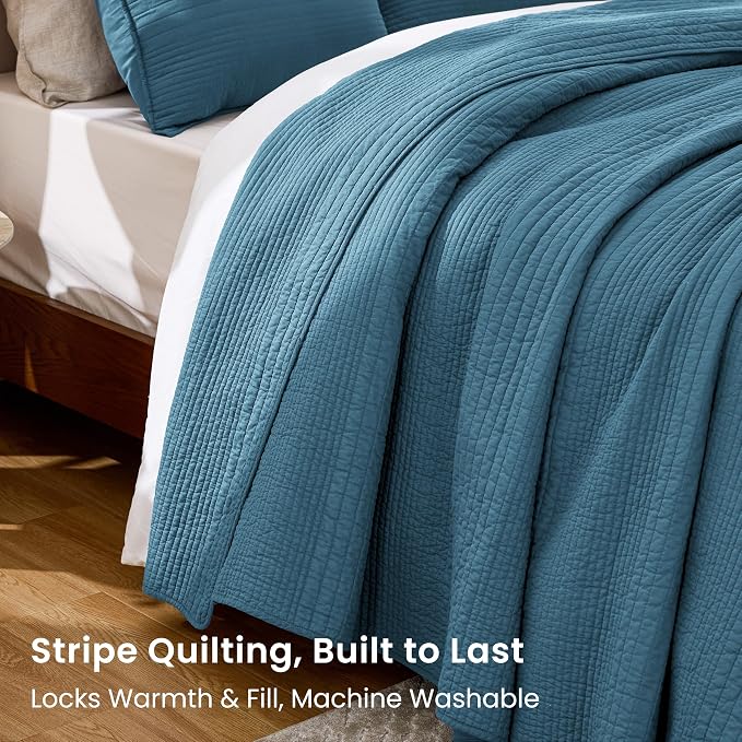 Love's cabin King Size Cotton Quilt Set, 100% Cotton Fabric Striped Textured Coverlet with Crinkled Look, Lightweight Quilted Bedspread for All Season, Includes 2 Pillow Shams, Misty Blue