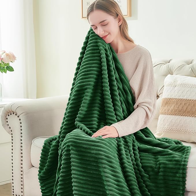 BEDELITE Ribbed Jacquard Dark Green King Size Blankets for Bed, 108x90 Inch | Soft Warm Decorative Fluffy Blanket, Cozy Fuzzy Lightweight Plush Fleece Throw Blankets for Bed, Room Decor, Gift for Women