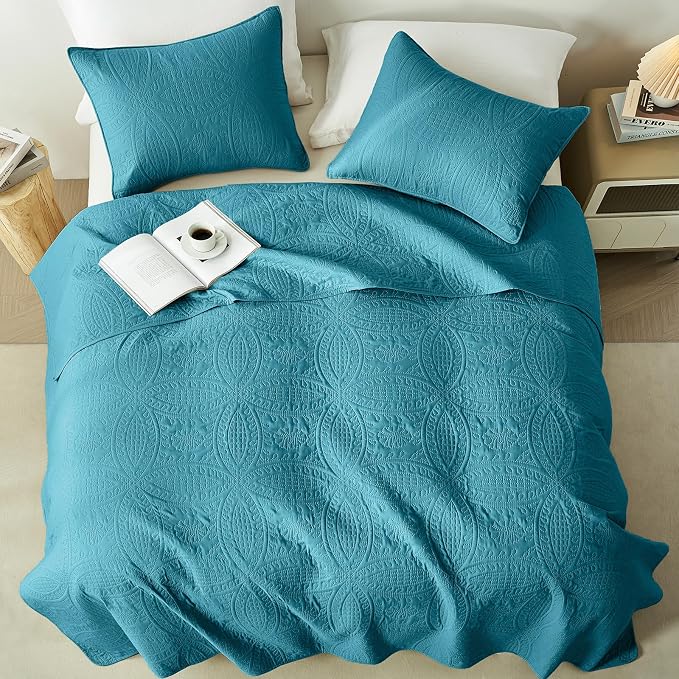 akkialla 118"x106" Teal California King Quilt Set, Oversized Floor-Length Bedspread, Modern Coin Pattern Microfiber Coverlet, 3-Piece All Season Bedding with 2 Pillow Shams
