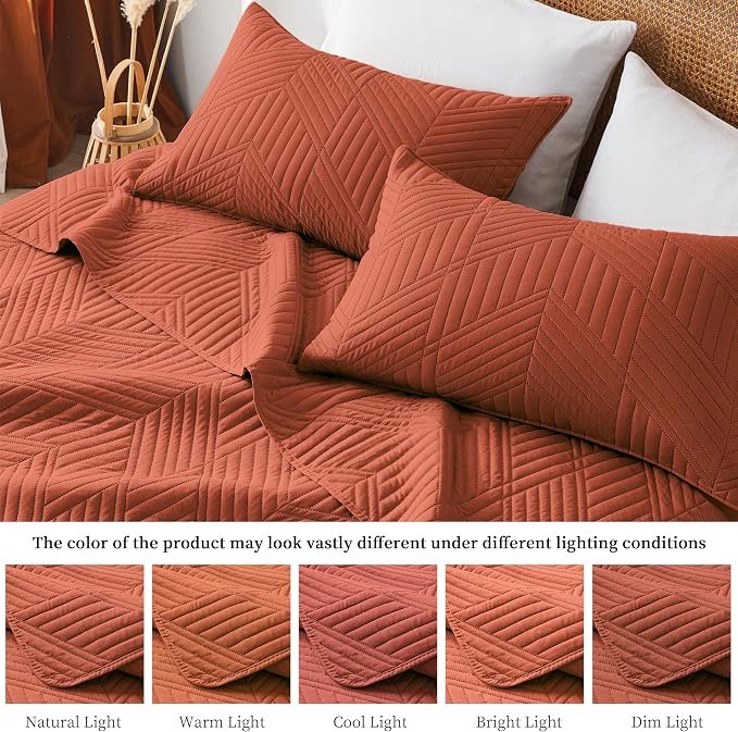 Davulos Full/Queen Quilt Set in Burnt Orange, Soft Reversible Microfiber Bedspread for All-Season Use, Lightweight Coverlet with Modern Geometric Pattern (1 Quilt, 2 Pillow Shams)