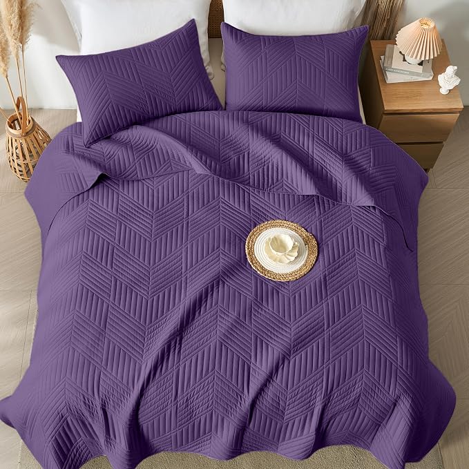 Davulos Twin Quilt Set,Deep Purple Lightweight Reversible Bedspread for All Seasons,Soft Modern Microfiber Geometric Coverlet for Dorm Room or Guest Bedroom(1 Quilt,1 Pillow Sham)
