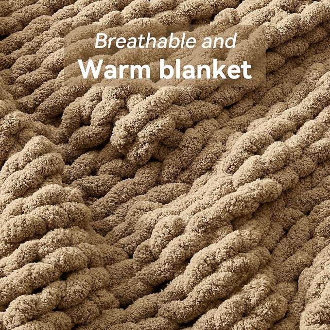 Negwoo Chunky Knit Throw Blanket, Knitted Throw Chenille Yarn, 30"*40" | Soft Thick Cable Knitted Blankets, Handmade Big Thick Blanket, Machine Washable Cute Comfy Blanket for Home Decor,Light brown