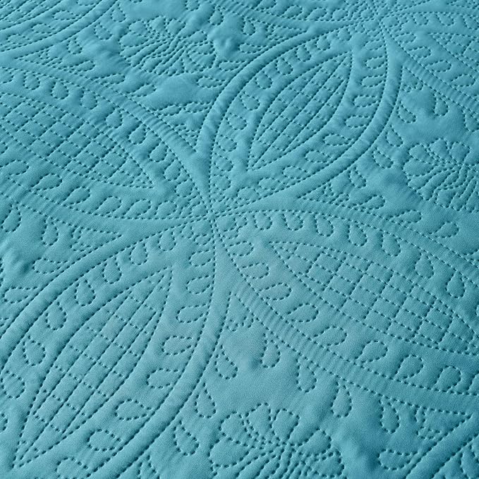 akkialla 118"x106" Teal California King Quilt Set, Oversized Floor-Length Bedspread, Modern Coin Pattern Microfiber Coverlet, 3-Piece All Season Bedding with 2 Pillow Shams