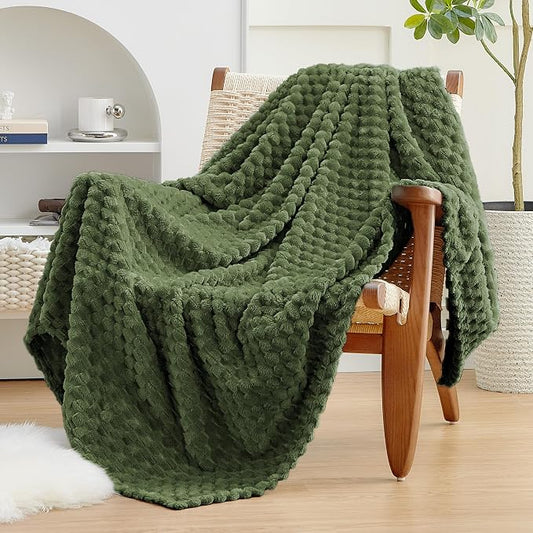EXQ Home Gentle Soft Fleece Throw Blanket – Cozy Lightweight 3D Imitation Turtle Shell Jacquard Blanket for Couch Bed – All-Season Warm Fuzzy Flannel Blanket for Women Mom Gifts(60"x80",Olive Green)