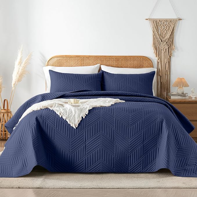 Davulos King Quilt Bedding Set,Navy Blue Ultrasonic King/Cal King Quilt Set Reversible Microfiber Bedspread,Lightweight Soft Modern Geometric Coverlet Set for All Seasons(1 Quilt,2 Pillow Shams)