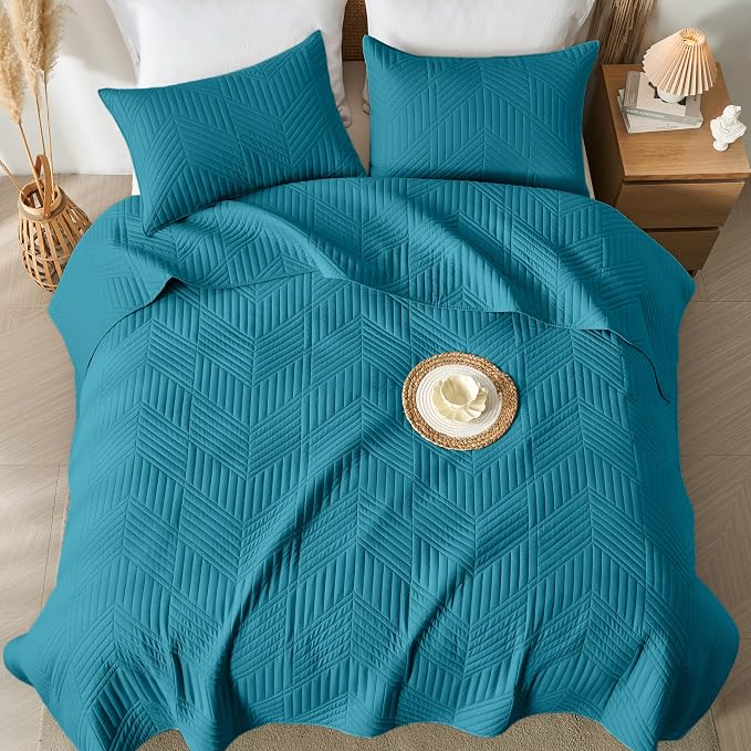 Davulos Twin Quilt Set,Teal Lightweight Reversible Bedspread for All Seasons,Soft Modern Microfiber Geometric Coverlet for Dorm Room or Guest Bedroom(1 Quilt,1 Pillow Sham)