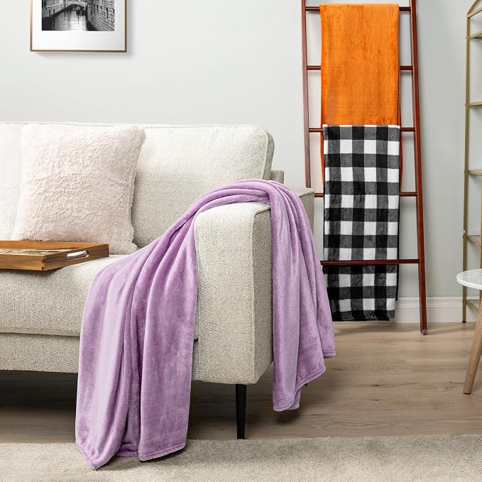 PAVILIA Light Purple Fleece Throw Blanket for Couch, Lavender Lilac Soft Fuzzy Flannel Throw for Sofa, Luxury Plush Microfiber Bed Blanket, Cozy Home Decorative Velvet Gift Blanket, 50x60