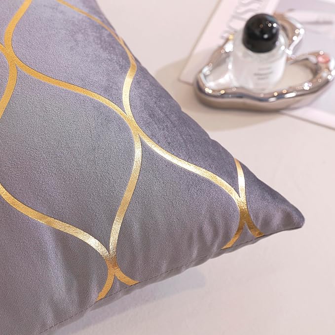 Gyulin Pack of 4 Gold Velvet Throw Pillow Covers 18x18 Inches Solid Square Pillow Covers Geometric Cushion Covers for Couch Sofa Home Bedroom Decor, Black