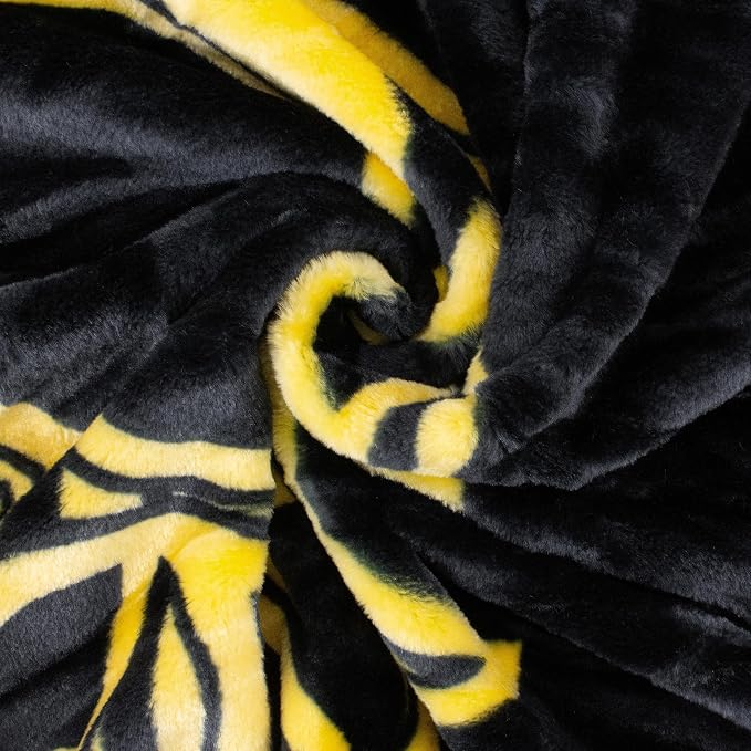 College Covers Iowa Hawkeyes Raschel Throw Blanket, 60 in by 50 in