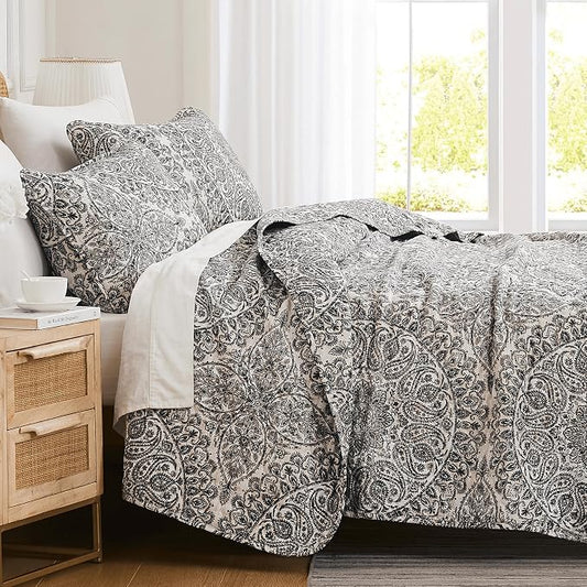 Southshore Fine Living, Inc. Ashanti Collection Oversized King Quilt Bedding Set, Soft Fabric, Lightweight Bedspread 3-Piece, Two Matching Shams (108 in Wide x 98 in Long), King/California Size, Grey