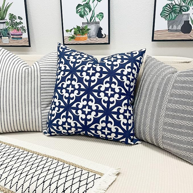 Slow Cow Embroidery Decorative Throw Pillow Cover for Couch Sofa Bedroom Accent Pillow Cushion Cover 20 x 20 Inches Navy Blue